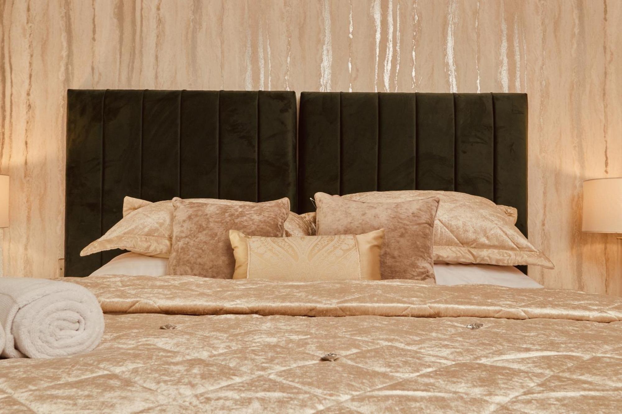 Central Leeds Dock Apt, Free Secure Parking! 2 Bed ภายนอก รูปภาพ
