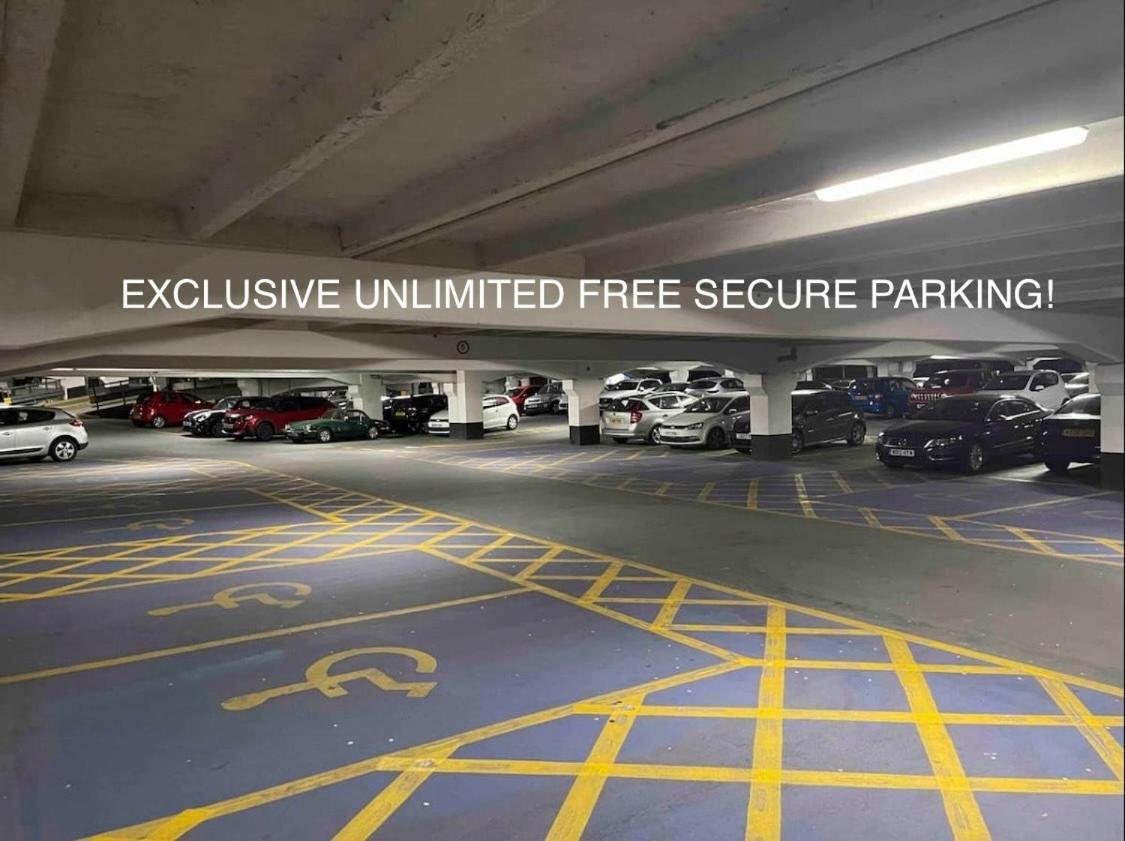 Central Leeds Dock Apt, Free Secure Parking! 2 Bed ภายนอก รูปภาพ