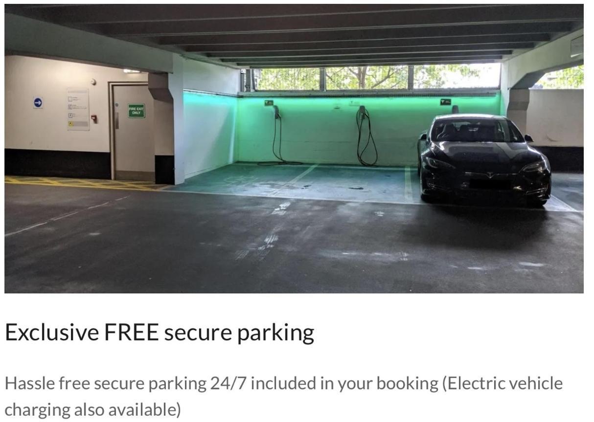 Central Leeds Dock Apt, Free Secure Parking! 2 Bed ภายนอก รูปภาพ