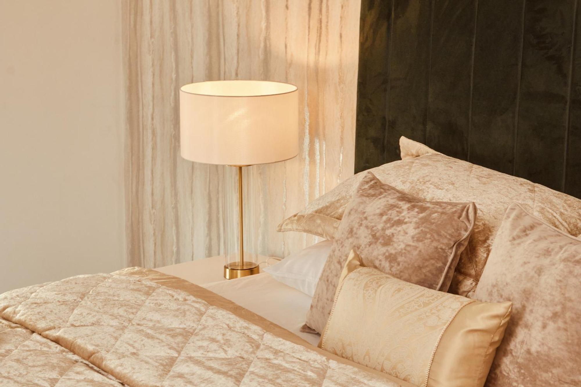 Central Leeds Dock Apt, Free Secure Parking! 2 Bed ภายนอก รูปภาพ