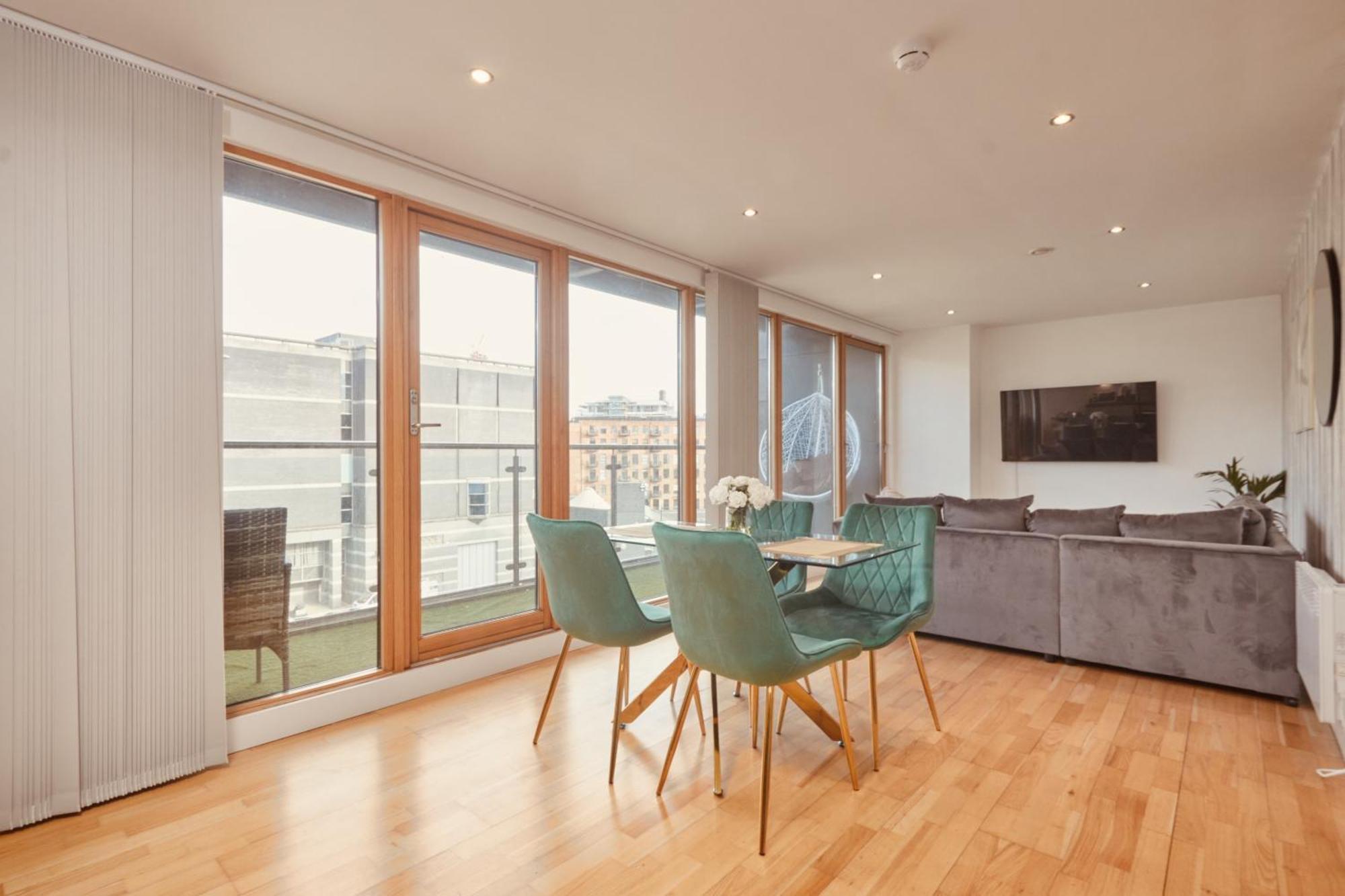 Central Leeds Dock Apt, Free Secure Parking! 2 Bed ภายนอก รูปภาพ