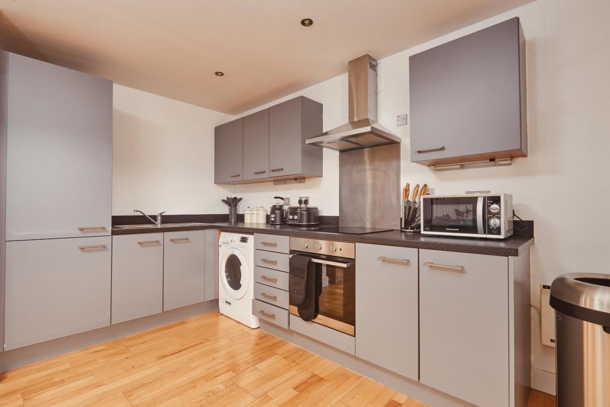 Central Leeds Dock Apt, Free Secure Parking! 2 Bed ภายนอก รูปภาพ